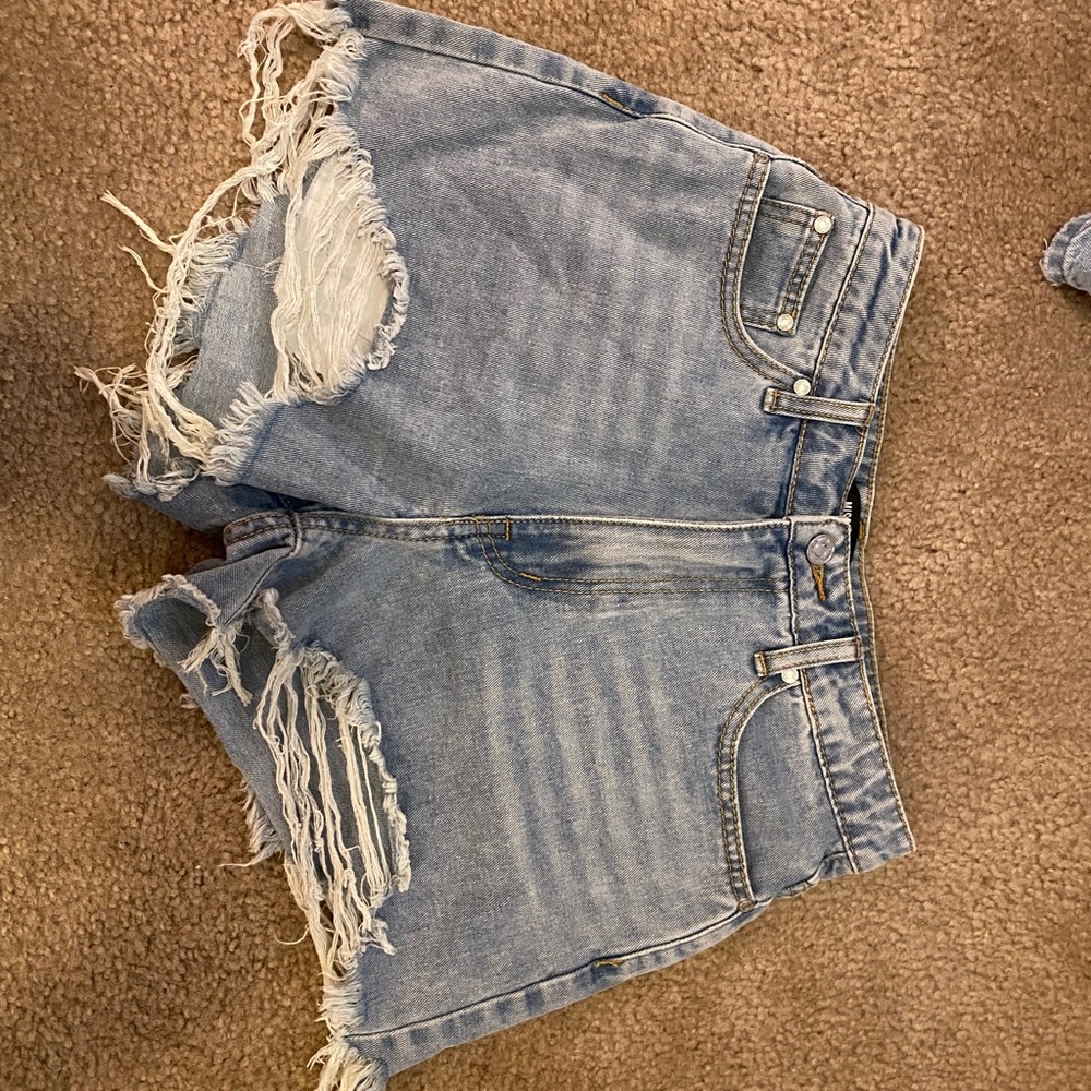 Ripped jeans shorts